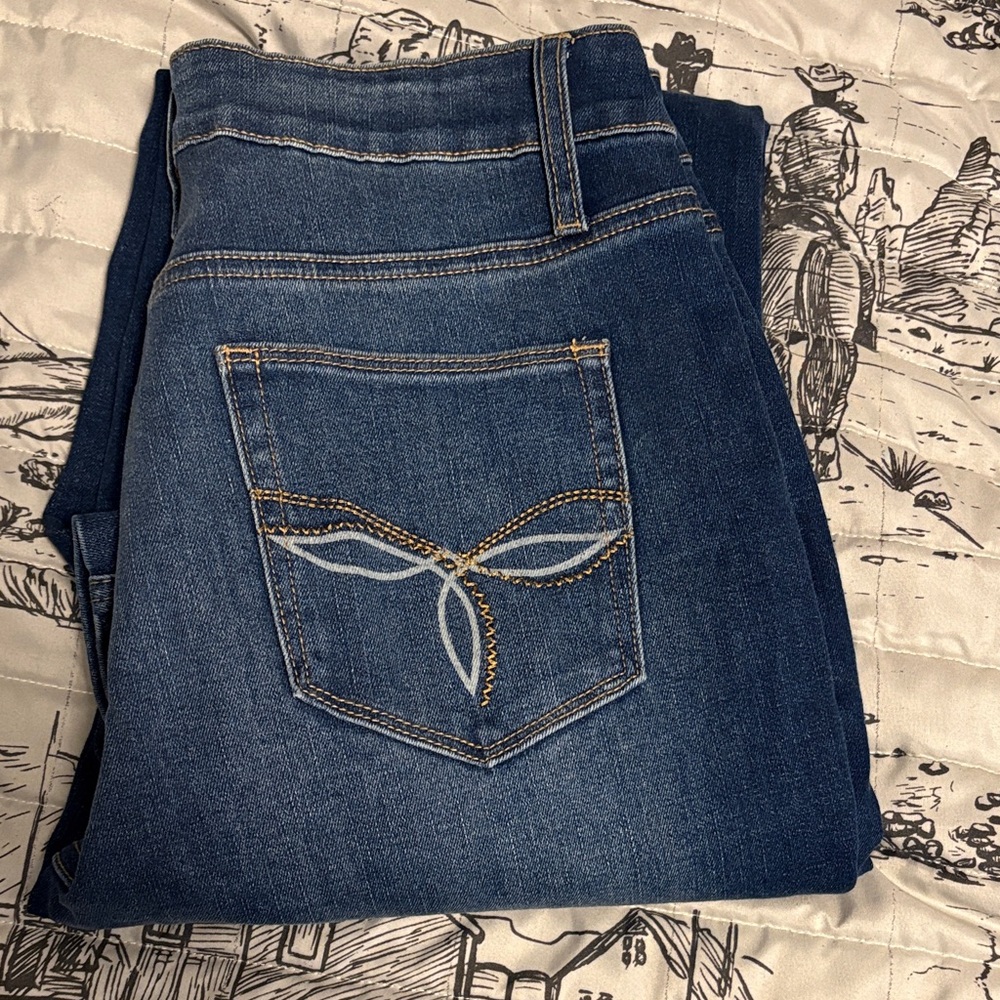 Boot stitch women’s jeans